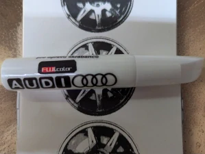 Audi opravná tužka a štěteček